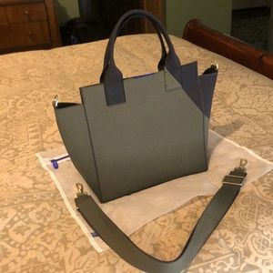 Rothy’s The Handbag green & black. Sustainable